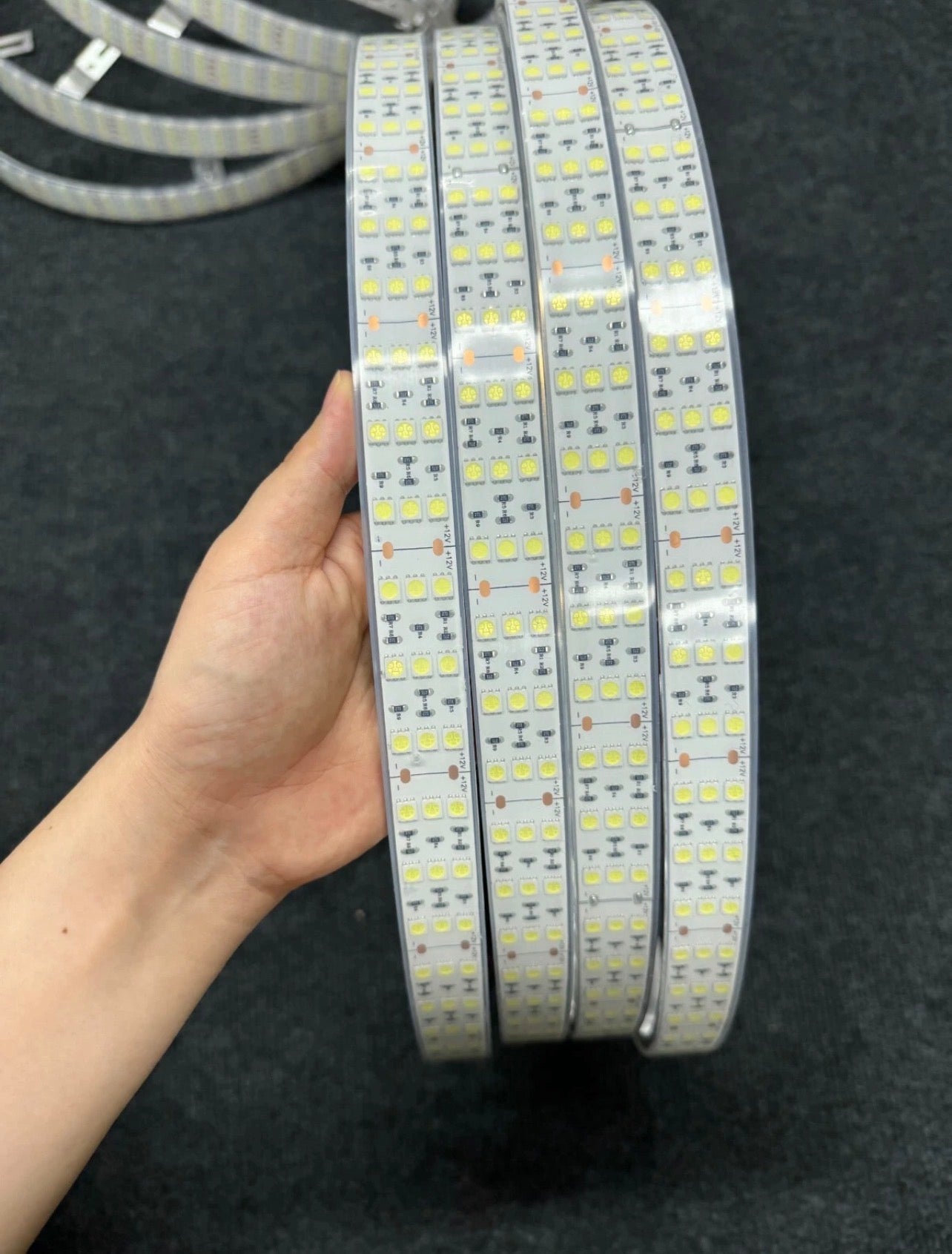 Triple row wheel lights